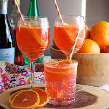 Aperol Spritz Cocktail Spritz Veneziano Recipe Italian Cocktail Recipes Aperol Spritz Aperol