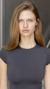 Signature posesI with gorgeous Sadie Gray ... Amazing Shooting with you  Sadie. You are so professional and involved. You master modeling as well as  the other side of the camera body... You