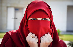 تفسير حلم رؤية الفستان في المنام للعزباء