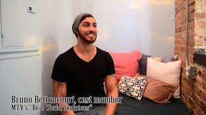 Chicago is the eleventh season of mtv's reality television series the real world, which focuses on a group of diverse strangers living together for several months in a different city each season, as cameras follow their lives and interpersonal relationships. Meet Seven Strangers Picked To Live In A Chicago House On The Real World Video Chicago Sun Times