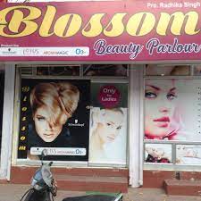 Use salon near me feature or search feature on lokaci to find salons on the basis of price, distance, salon type, gender. Blossom Beauty Parlour Arya Nagar Beauty Parlours In Kanpur Justdial
