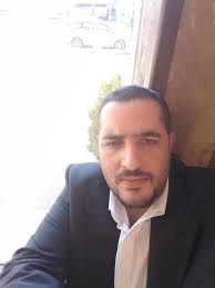 اجمل تهنئة الى الدكتور جاسر محمود يونس الزبيدي اخصائي جراحه العظام والمفاصل  والعمود الفقري بمناسبة حصوله على البورد الاردني بالاختصاص علما أن الدكتور  جاسر هو أحد كوادر مستشفى البشير حاليا. الف مبروك