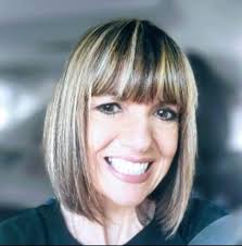 The perfect tousled brunette bob with a little edge. 💫