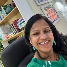 Joana Almeida (@_Joanalmeida)