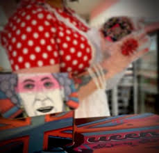 Tulsa scavenger hunt artist baking up new project with a twist involving  donuts and drag queens