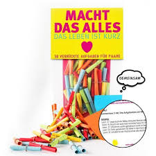Braut und bräutigam mögens gerne lustig, amüsant und spaßig? Denn Das Leben Ist Kurz Macht Das Alles Sind 50 Lose Fur Paare Mit Einer Spannenden Und Abwechslungsreichen Au Geschenk Beste Freundin Geschenke Geschenkideen