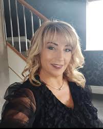 Happy New Year Everyone 🤍 I would like to Thank you all for letting me  take care of your hair and supporting my business 2025. It's very much  appreciated 😊 Wishing you