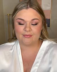 ✴️CaRaH✴️ just living her best bridal life! Congrats sweet girl, and thanks  for having me! @carahbowen #boerne #boernewedding #comforttx  #hillcountrywedding #fredericksburgtx #fredericksburgwedding #kerrville  #kerrvillewedding #bridalmakeup ...