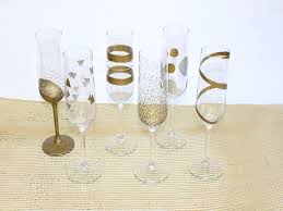 Easy Diy New Year S Eve Hand Painted Champagne Flutes Hand Painted Champagne Flutes Champagne Flutes Diy Painted Champagne Flutes