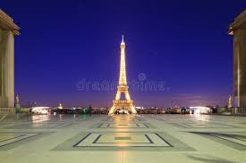Trocadero night Eiffel editorial stock image. Image of hour - 64472944