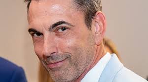 Jonathan Bragg Archives