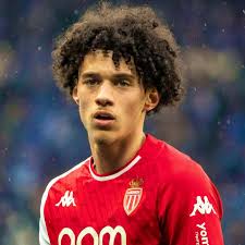 What is wrong with Angulo's performance?