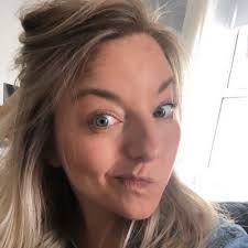 Chelsea Hallman's Instagram, Twitter & Facebook