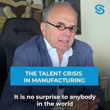 Katie Bloss's Instagram, Twitter & Facebook