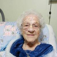 Bette Braun's Instagram, Twitter & Facebook