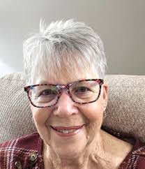 Andrea Midgett's Instagram, Twitter & Facebook