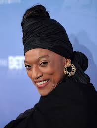 Mourners begin paying last respects to Norman