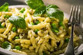 Questo vortice di ingredienti singoli: Trofie Liguri Arte Acqua E Farina Baule Volante