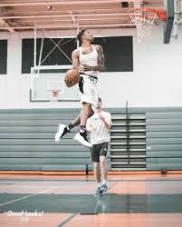 Markelle Fultz Looks Ready Chris Brown Photos Nba Players Basketball