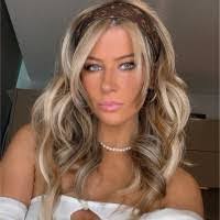 Ashlie Reyes's Instagram, Twitter & Facebook