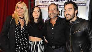 The secret in their eyes (2009). Guillermo Francella Y Marynes Brena Los Flechazos Existen Y A Veces Cumplen 30 Anos La Nacion