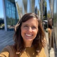 Pro and cons for having a car at school.