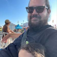 Stoney Reynolds's Instagram, Twitter & Facebook