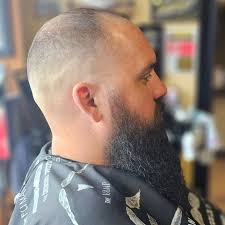 Book you next appointment at www.jonnypthebarber.com #jonnypthebarber  #legacybarbershoptn #clarksvillebarber #clarksvillebarbershop #sangobarber  #tennesseebarber #tnbarber #beardtrim #beard #haircut #straightrazor
