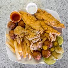 Mel's Fish Shack features Creole & Cajun cuisine in Los Angeles ...