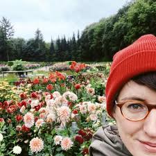 Hamburg Im Herbst Warum Ihr Das Florale Feuerwerk Im Dahliengarten Sehen Musst Elbville Hamburg Insider Tipps Hamburg Architektur Hamburg