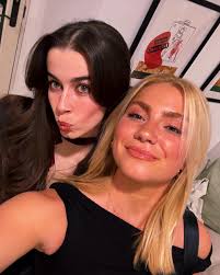 Isabel Cody (@isabelccody) • Instagram photos and videos