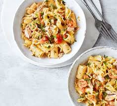 Lemony Tuna Tomato Caper One Pot Pasta Recipe In 2020 Tuna Dinner Recipes Bbc Good Food Recipes One Pot Pasta