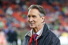 Cris Collinsworth can't help but mention Patrick Mahomes during Bears-49ers  SNF shootout - The Mirror US