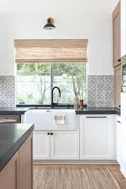 modern farmhouse kitchen: light and