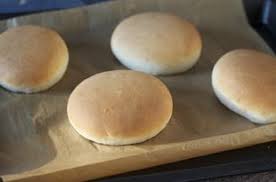 Rezept Hamburgerbrotchen Burger Buns Rezept Hamburgerbrotchen Rezepte Lebensmittel Essen