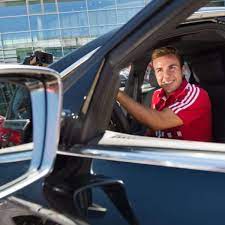 Robert lewandowski & marco reus song : Kicken Fur Die Karre Fussball Stars Und Ihre Autos Auto