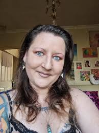 Always dress like it is the best day of your life 🤍🤎🩶