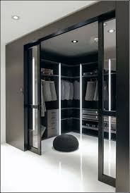 154 Beautiful Dream Closet Makeover In Your Dressing Room 5 Myhomeku Com Bedroom Closet Design Wardrobe Room Home Room Design