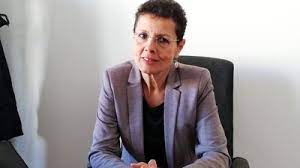 Adina florea va cere, luni, arestarea procurorilor lucian onea şi mircea negulescu, în dosarul aflat pe rolul secţiei de anchetare a magistraţilor, au procurorul şef adjunct dna călin nistor, care asigură conducerea direcţiei, a trimis, joi, secţiei de procurori a csm solicitarea avizului de revocare. Exclusiv Adina Florea Va Fi Suspendata Din Functie S A Dat Startul La Executia Procuroarei Adina Florea De La Siij Inspectorul Adrian Stefan Majeri De La Inspectia Judiciara A Inceput Cercetarea Disciplinara