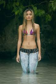 Pia Mia Perez - Free pics, galleries & more at Babepedia