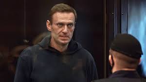Суд рассматривает ходатайство фсин о замене алексею навальному условного срока на реальный. Z0ujmnw14avrsm