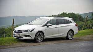 The station wagon has been at opel dealers across europe since april 2016. Genusstour Mit Dem Opel Astra Sports Tourer Durch Die Steiermark Autofilou