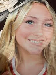 Lindsey Davis Photography ਨੇ...