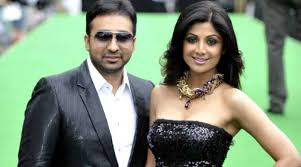 One with kavita kundra and another with actor shilpa shettythen, on 22 november 2009, raj kundra married bollywood actor shilpa shetty and they have two children. 3i 1tuou57psfm