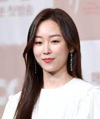 Seo debuted as the main vocalist of south korean girl group m.i.l.k. Sbs S Unilateral Confirmation Of Appearance Puts Seo Hyun Jin In An Awkward Position Zapzee