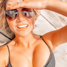 Hope you found some sunshine + good humans this weekend ☀️