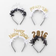 13 Party Essentials Your New Year S Eve Party Needs Pynt Til Nytarsaften Nytarsaften Fest