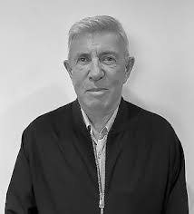 Jamie Bloom's Instagram, Twitter & Facebook