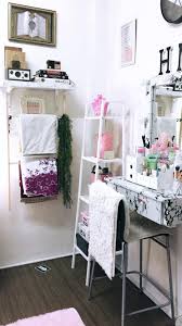 Hias bilik tidur posts facebook 20 diy washi tape wall art ideas with ini masanya lakukan perubahan bilik hiasan dinding bilik tidur diy. Nak Hias Bilik Tidur Tak Payah Guna Barang Mahal Pun Janji Kemas Mingguan Wanita