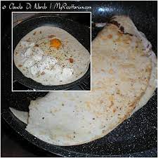 Sale, olio, pepe e peperoncino. My Ricettarium Piadina Con Uovo E Mozzarella